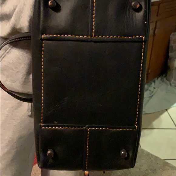 Coach - Picture 5 of 6